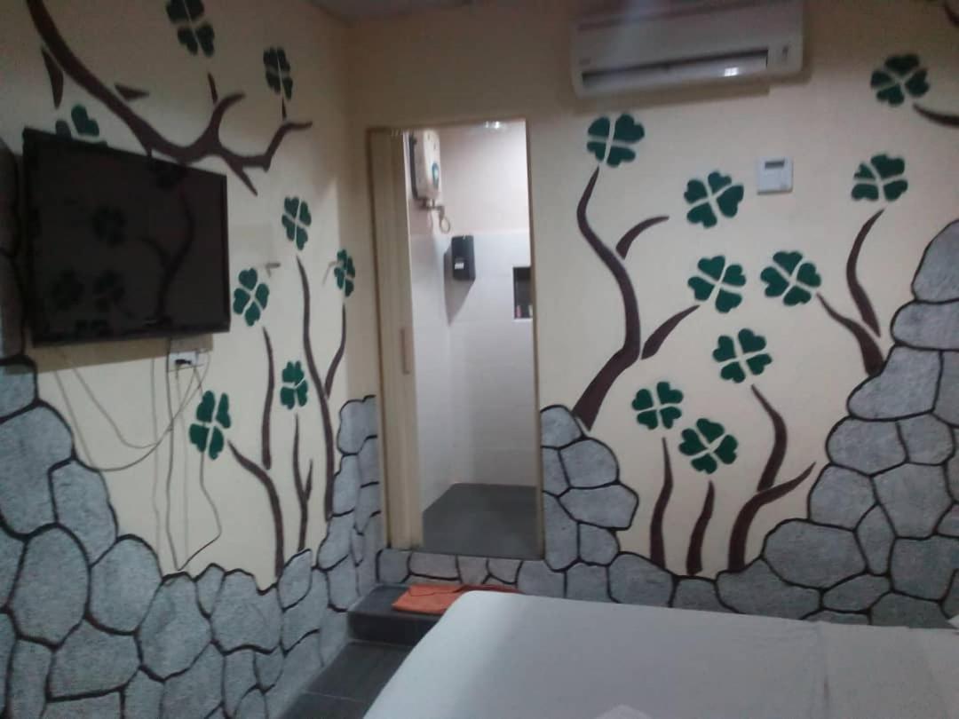 Hotel Golden Leaf Danga Bay *